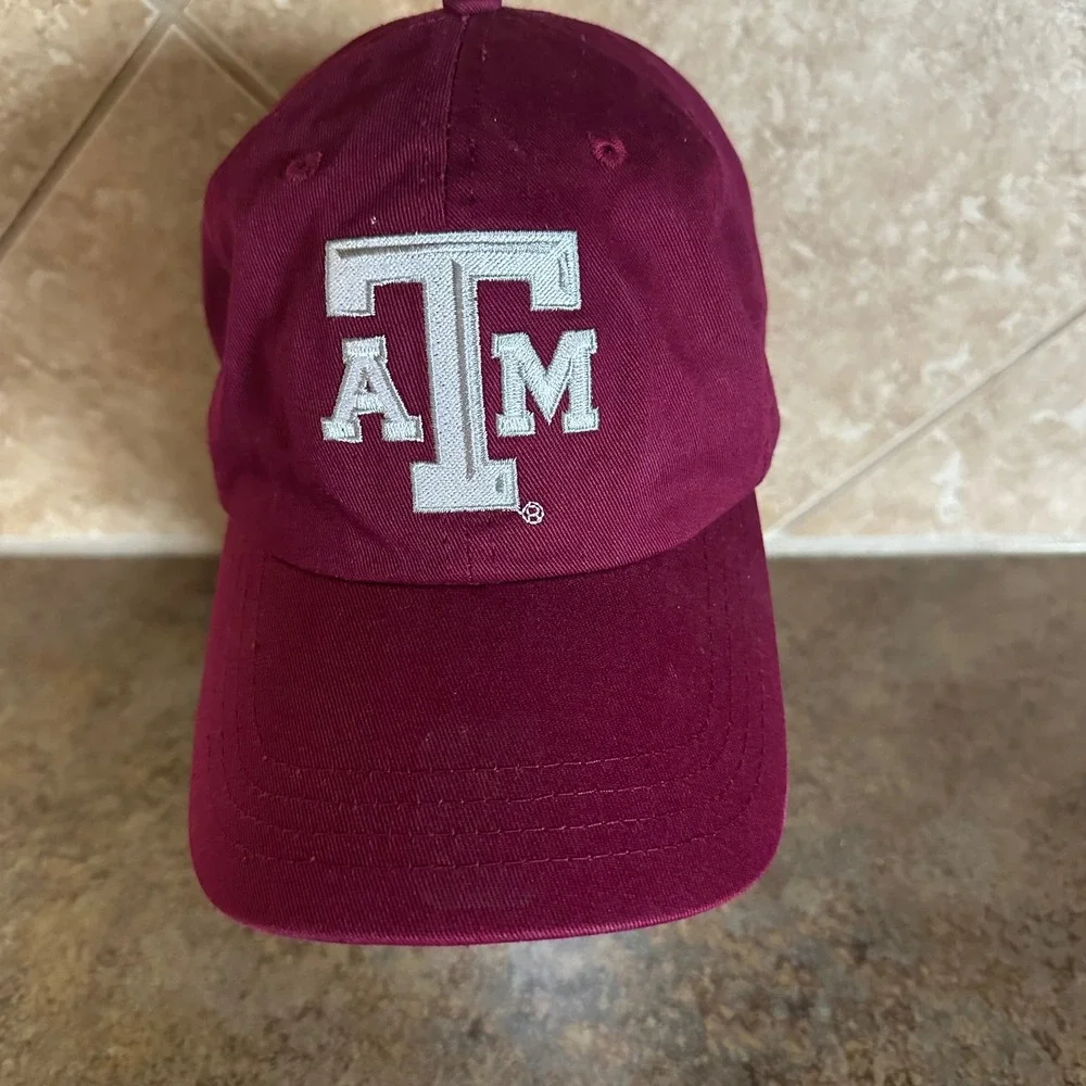 Texas A&M Aggies Hat Maroon Baseball Cap Russell Athletic Collegiate NCAA‎